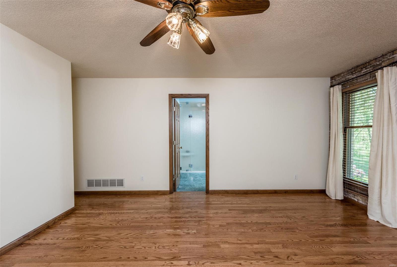 1339 Springvalley Road Troy, IL 62294 - Photo 10 of 72