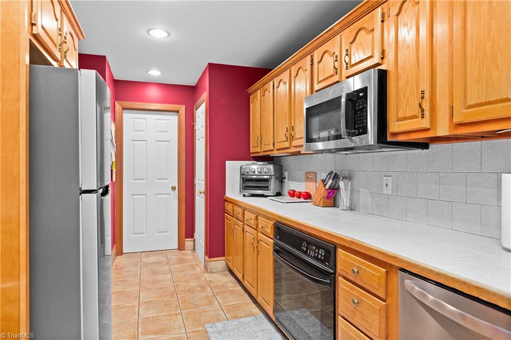 128 Meadowview Road Mocksville, NC 27028 - Photo 19 of 37
