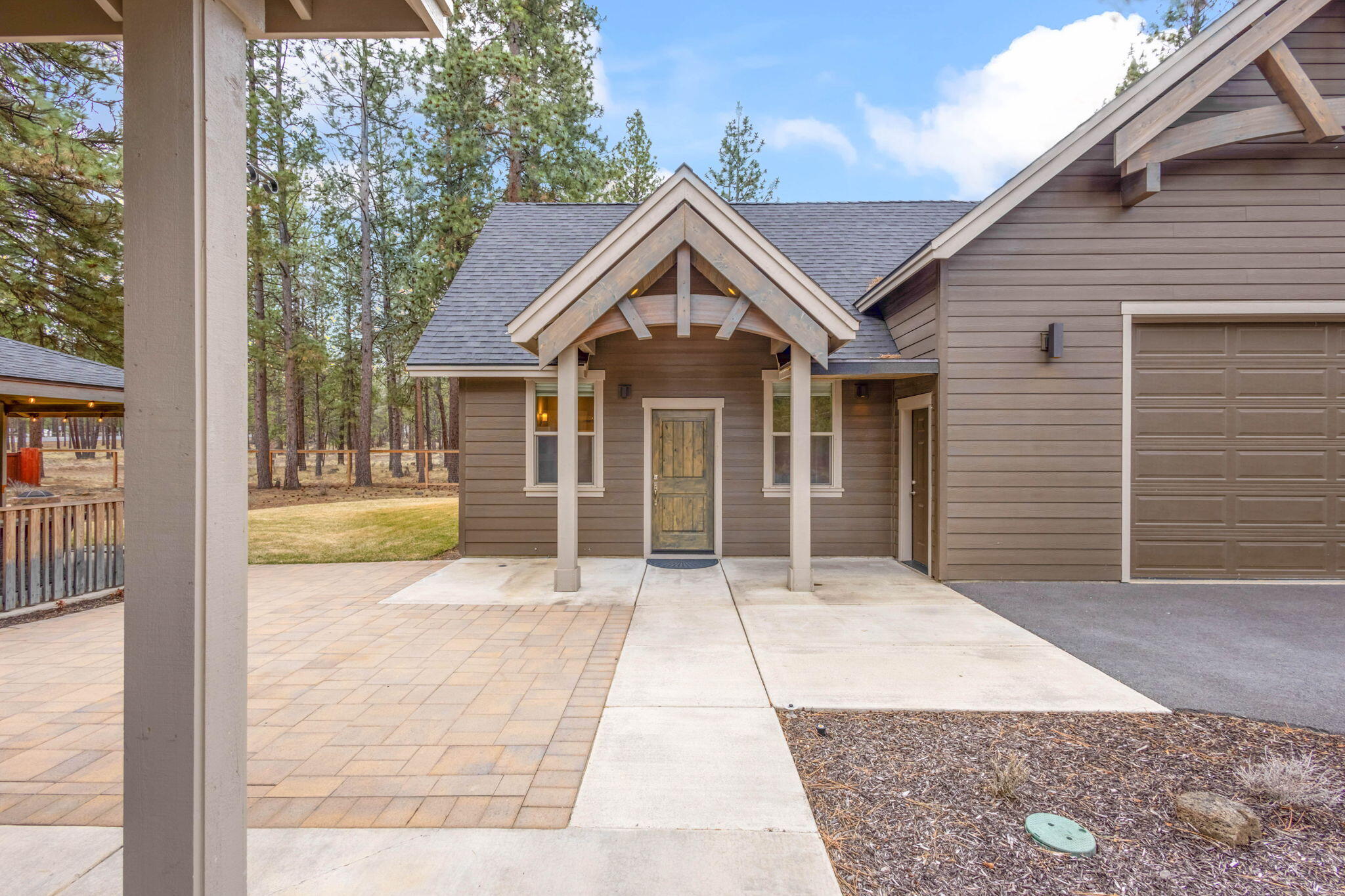 19575 Buck Canyon Road Bend, OR 97702 - Photo 36 of 52 Detached suite