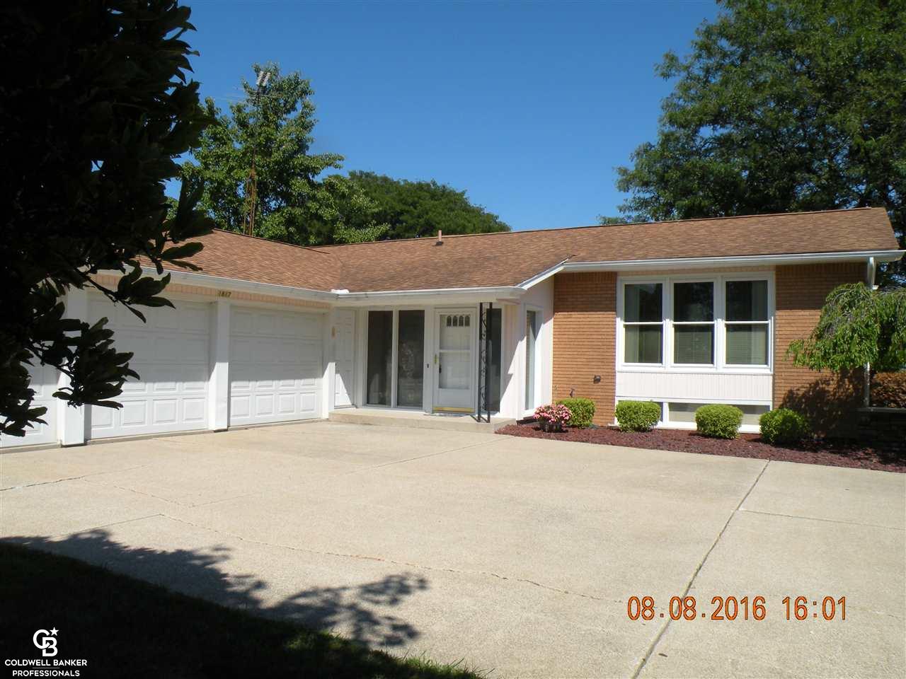 1817 North River Road St. Clair, MI 48079 - Photo 32 of 39 31299327-31.JPG