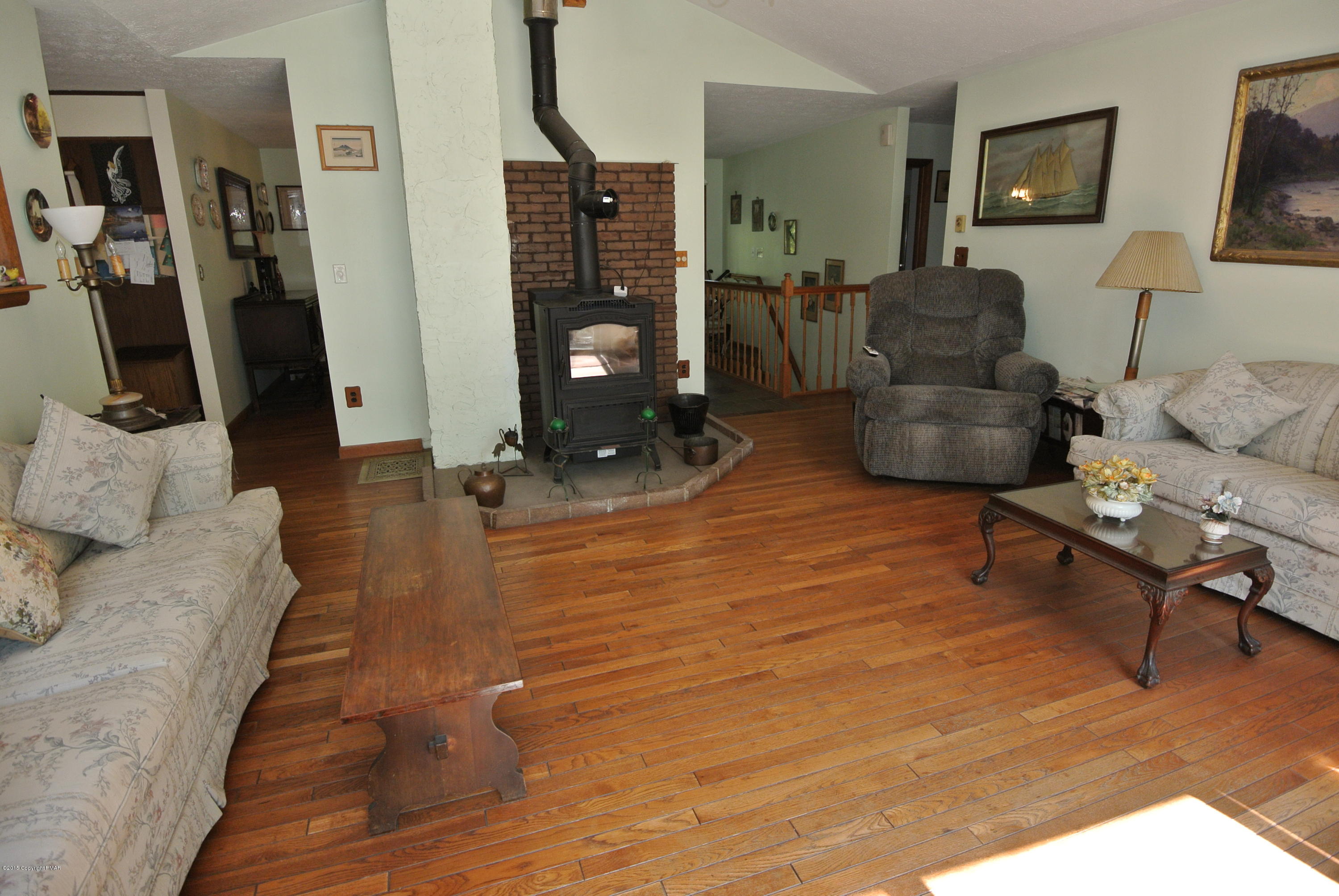 290 Clarks Road Cresco, PA 18326 - Photo 17 of 46 Living room