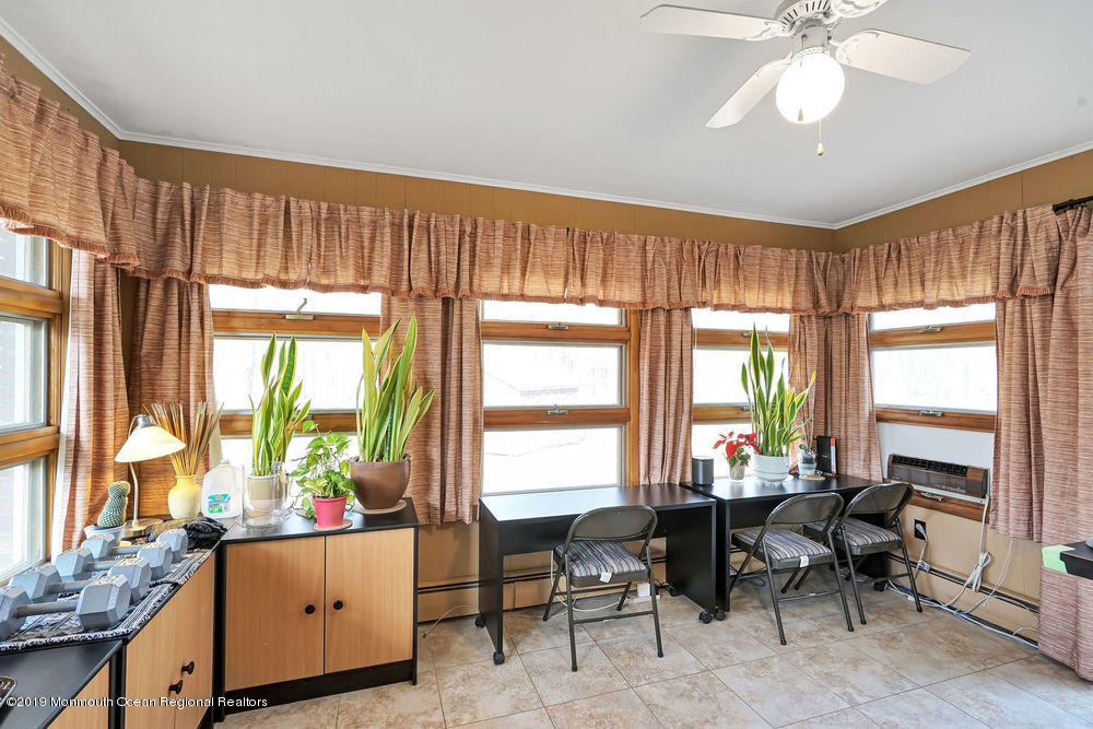 8 Stoecker Road Holmdel, NJ 07733 - Photo 23 of 35 032_dsc00091