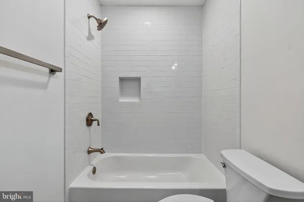 $2,700 | 2932 Nelson Place Southeast, Unit 1, Washington, DC 20019