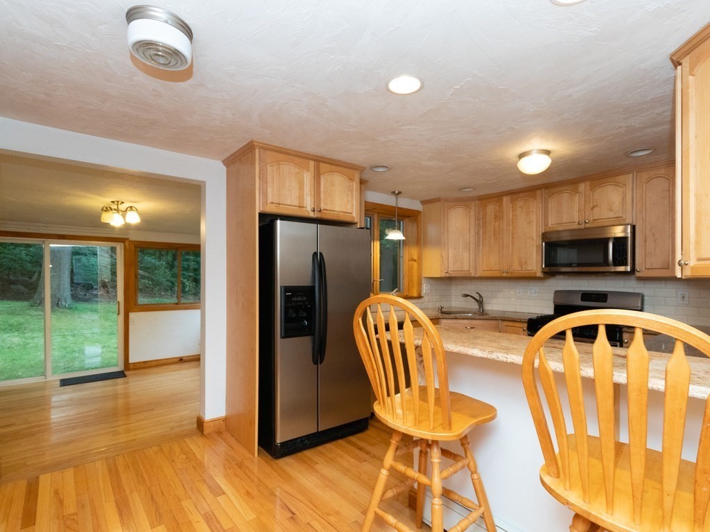 69 Home Park Road Braintree, MA 02184 - Photo 12 of 26 Gallery Image 12
