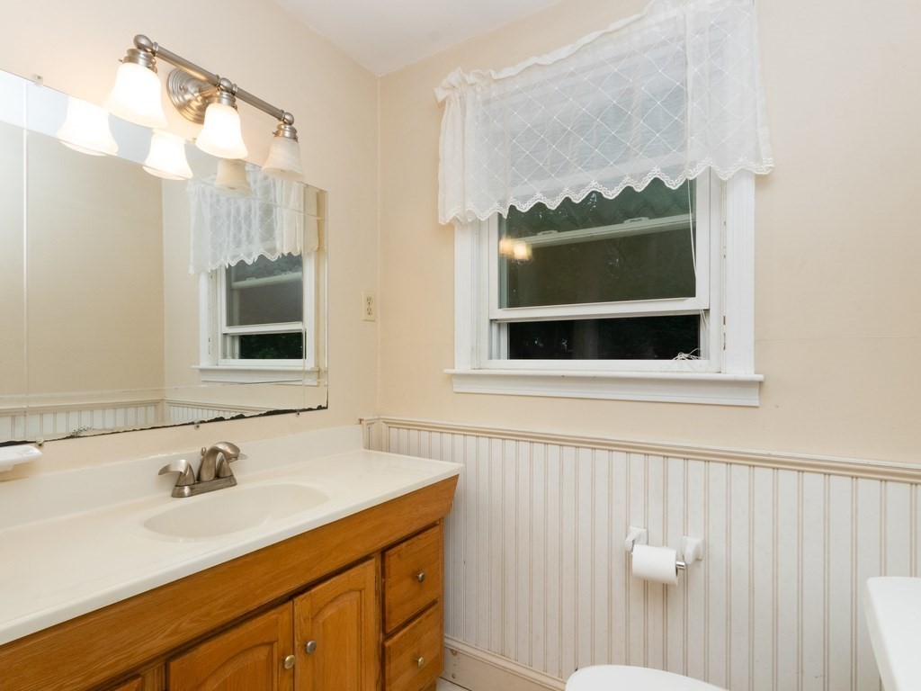 69 Home Park Road Braintree, MA 02184 - Photo 19 of 26 Gallery Image 19