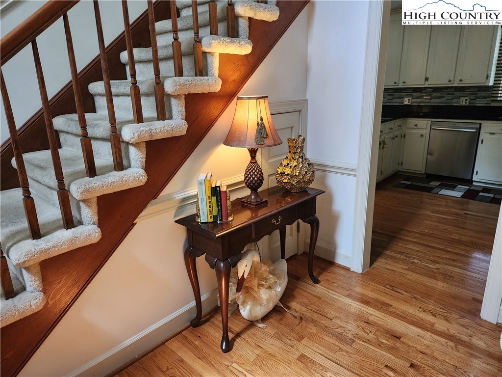 305 Old Farms Road Wilkesboro, NC 28697 - Photo 11 of 50