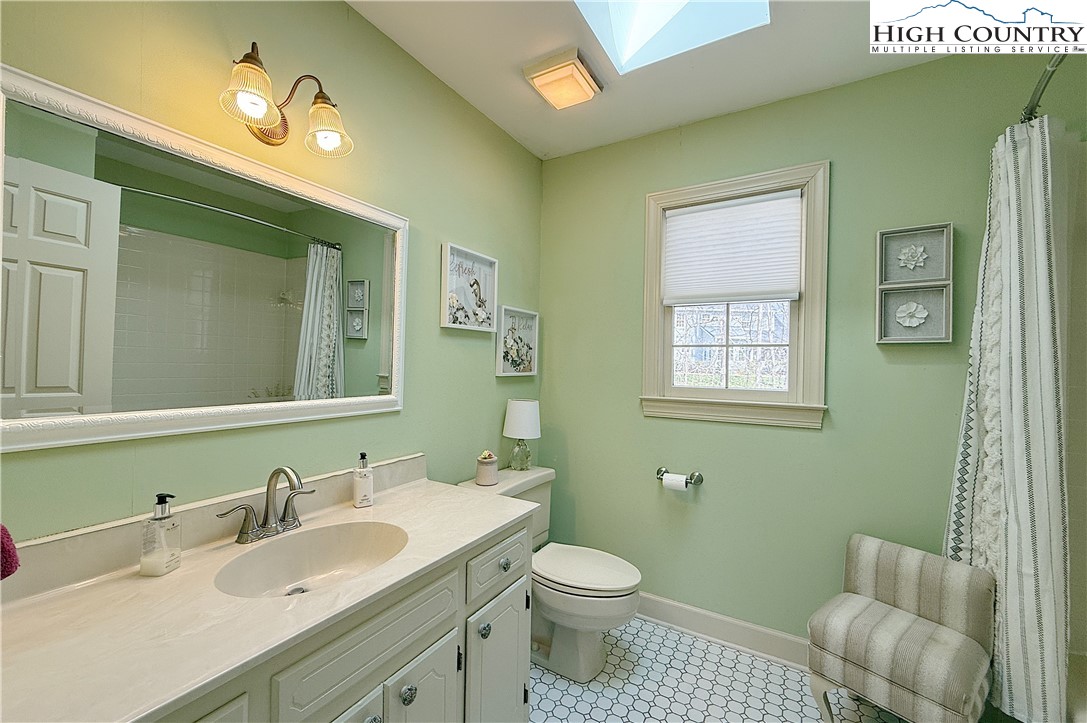 305 Old Farms Road Wilkesboro, NC 28697 - Photo 40 of 50