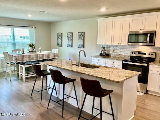 $2,200 | 18155 Big Leaf Drive, Gulfport, MS 39503