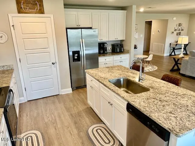 $2,200 | 18155 Big Leaf Drive, Gulfport, MS 39503