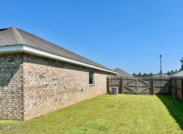 $2,200 | 18155 Big Leaf Drive, Gulfport, MS 39503