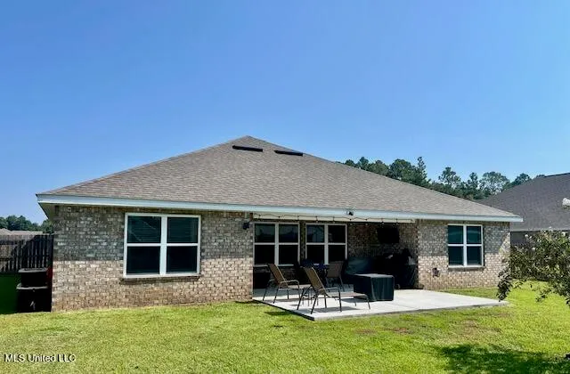 $2,200 | 18155 Big Leaf Drive, Gulfport, MS 39503