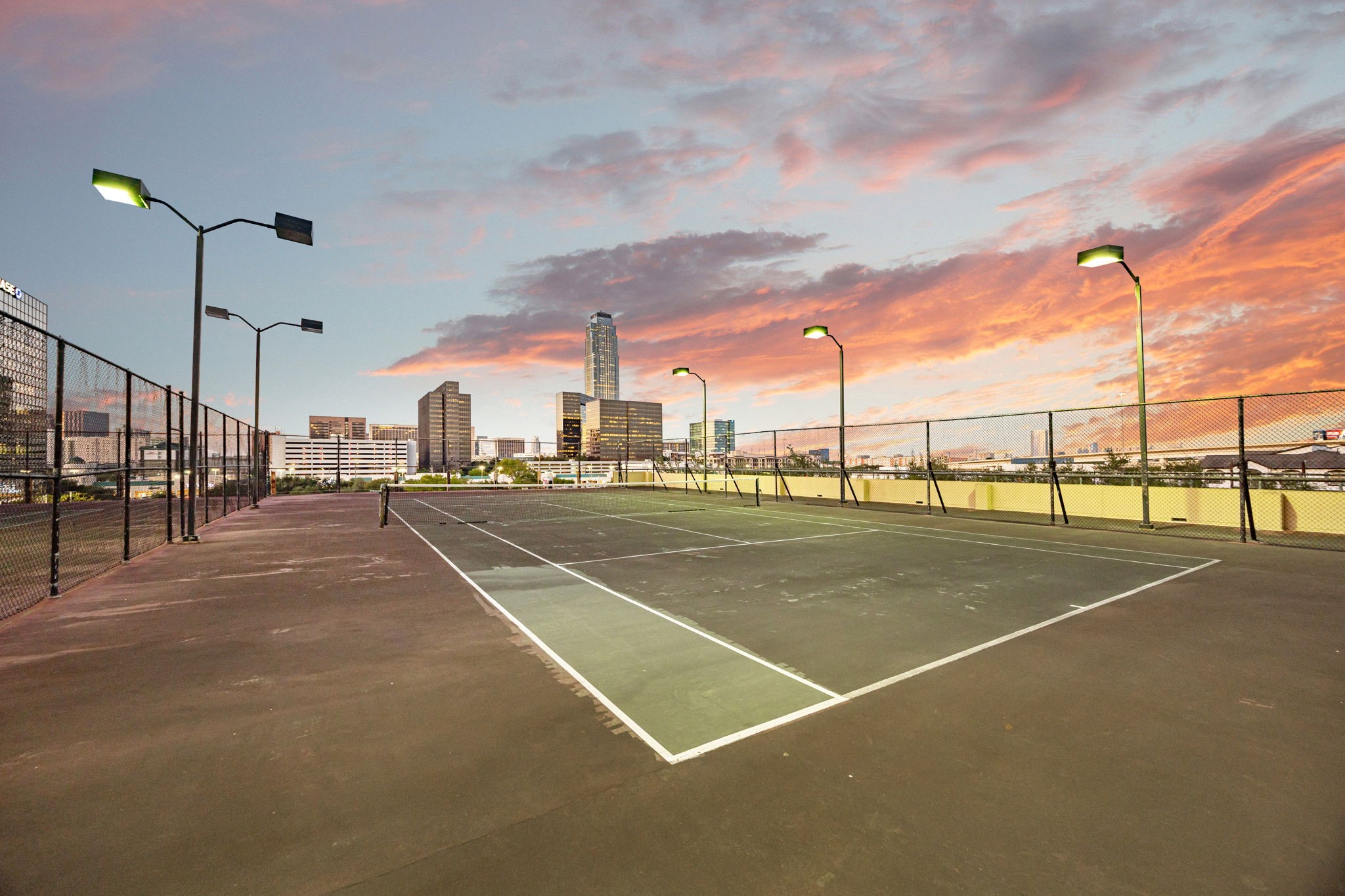 3350 McCue Road, Unit 2302 Houston, TX 77056 - Photo 29 of 35 Tennis/Pickleball courts are one of the amenities residents of The Bristol enjoy access to.