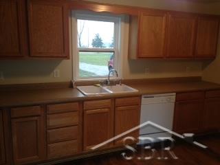10715 East Birch Run Road Birch Run, MI 48415 - Photo 2 of 11 31273985-1.JPG