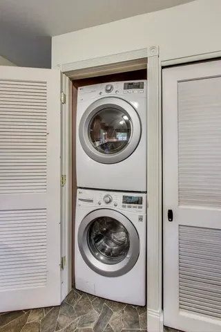 $375,000 | 7339 South Park Avenue, Burr Ridge, IL 60527