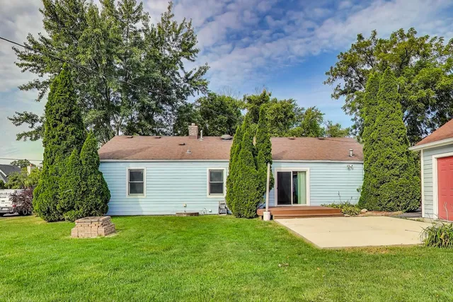 $375,000 | 7339 South Park Avenue, Burr Ridge, IL 60527