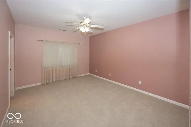 $279,900 | 1594 Stonewall Drive, Greenfield, IN 46140