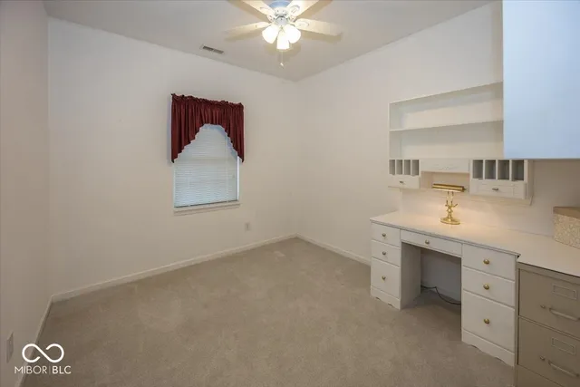 $279,900 | 1594 Stonewall Drive, Greenfield, IN 46140