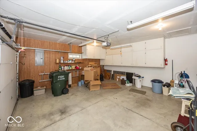 $279,900 | 1594 Stonewall Drive, Greenfield, IN 46140