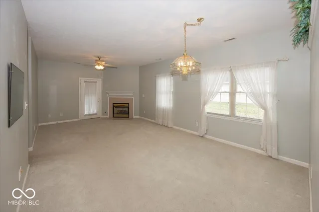 $279,900 | 1594 Stonewall Drive, Greenfield, IN 46140