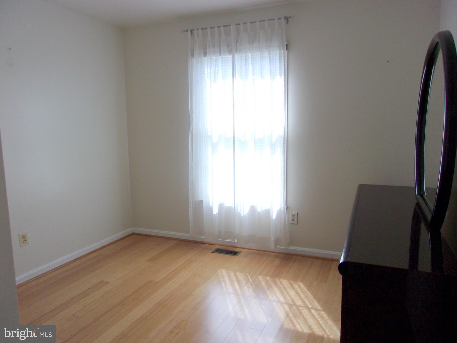 12 Perry Ridge Court Baltimore, MD 21237 - Photo 13 of 20 Bedroom
