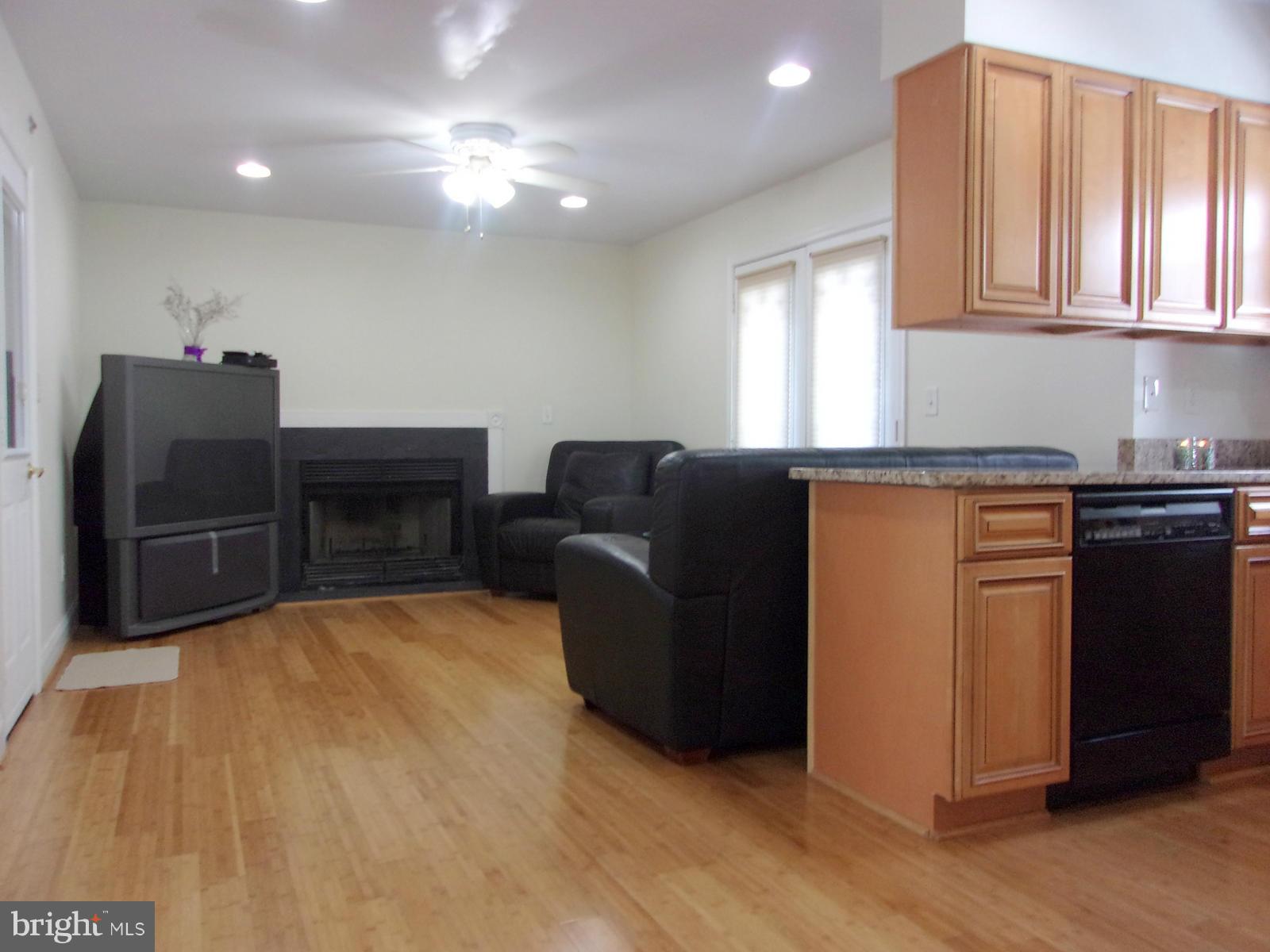 12 Perry Ridge Court Baltimore, MD 21237 - Photo 4 of 20 Kitchen