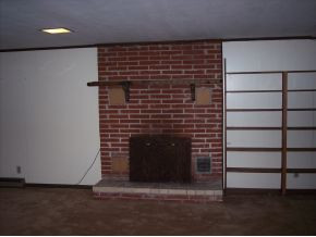 104 Robin Road Bristol, TN 37620 - Photo 15 of 19 Fireplace in Den