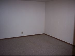 104 Robin Road Bristol, TN 37620 - Photo 16 of 19 Possible Basement Bedroom