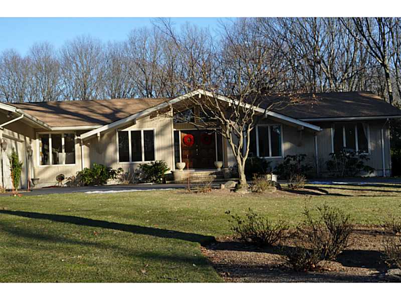 6 Wingate Road Lincoln, RI 02865 - Photo 1 of 17 Exterior Front.