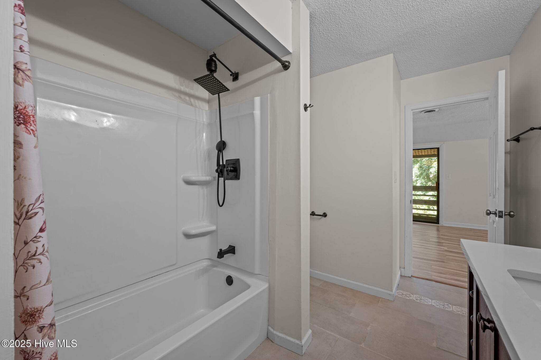 32 Quarterdeck Townes New Bern, NC 28562 - Photo 12 of 38 23-web-or-mls-DSC_3489