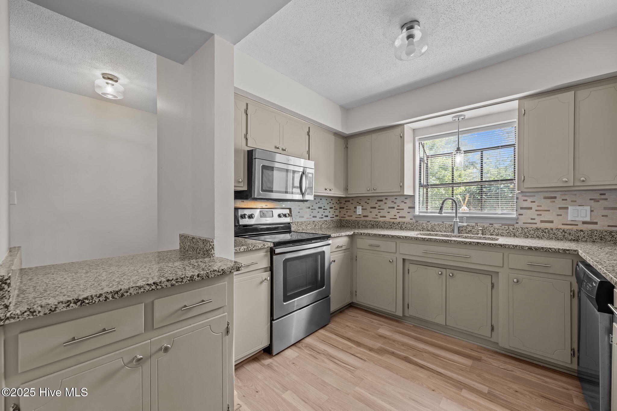 32 Quarterdeck Townes New Bern, NC 28562 - Photo 22 of 38 33-web-or-mls-DSC_3519