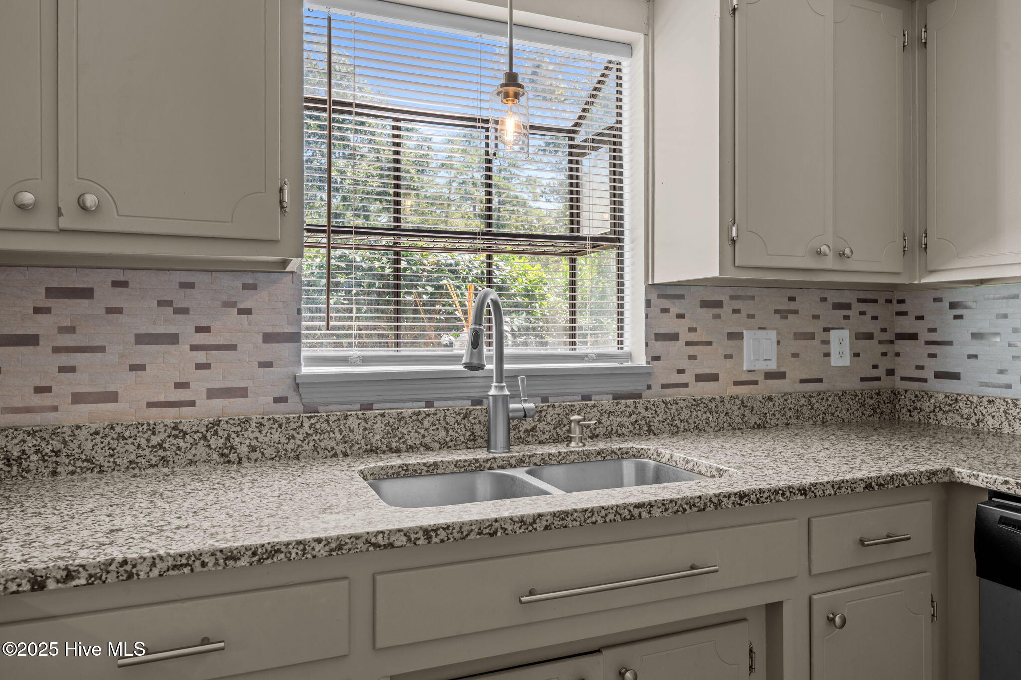 32 Quarterdeck Townes New Bern, NC 28562 - Photo 24 of 38 35-web-or-mls-DSC_3528