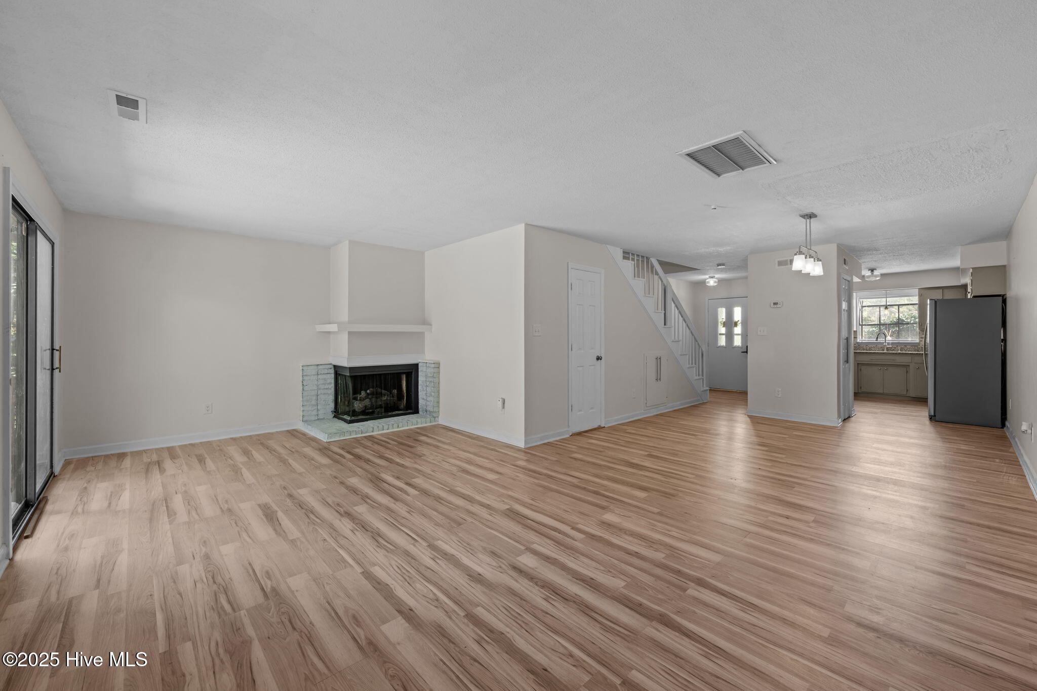 32 Quarterdeck Townes New Bern, NC 28562 - Photo 27 of 38 38-web-or-mls-DSC_3537