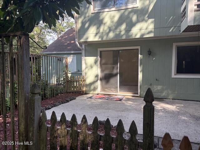 32 Quarterdeck Townes New Bern, NC 28562 - Photo 3 of 38 IMG_1767