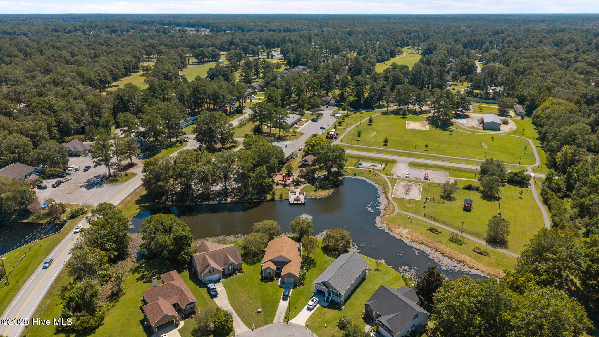 32 Quarterdeck Townes New Bern, NC 28562 - Photo 37 of 38 15-web-or-mls-DJI_20250903125038_0962_D