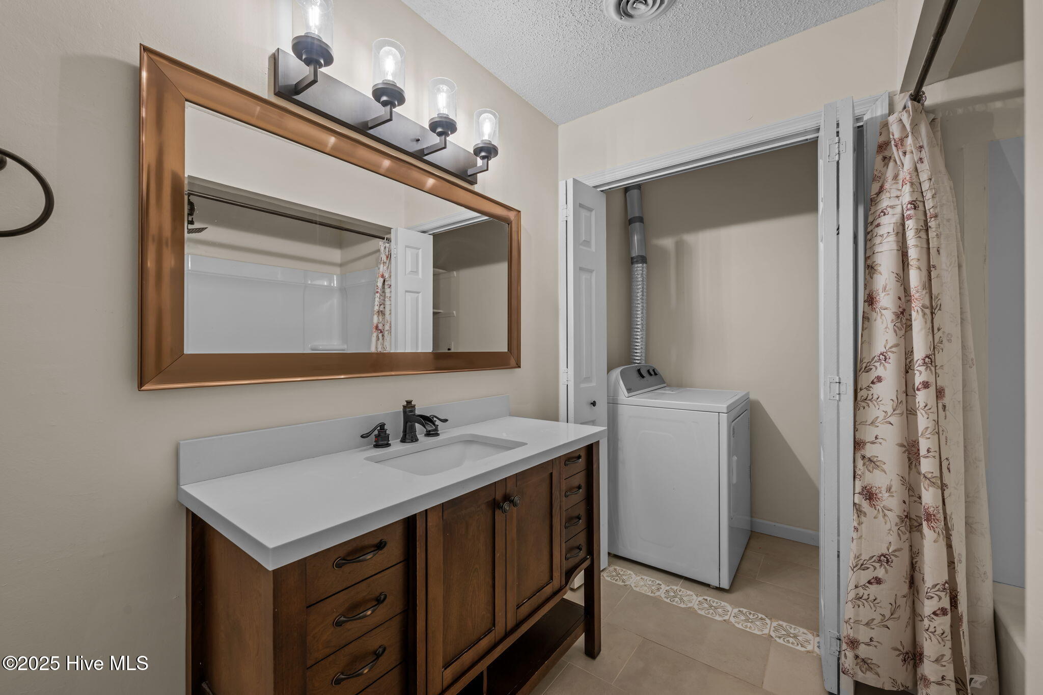 32 Quarterdeck Townes New Bern, NC 28562 - Photo 10 of 38 21-web-or-mls-DSC_3483