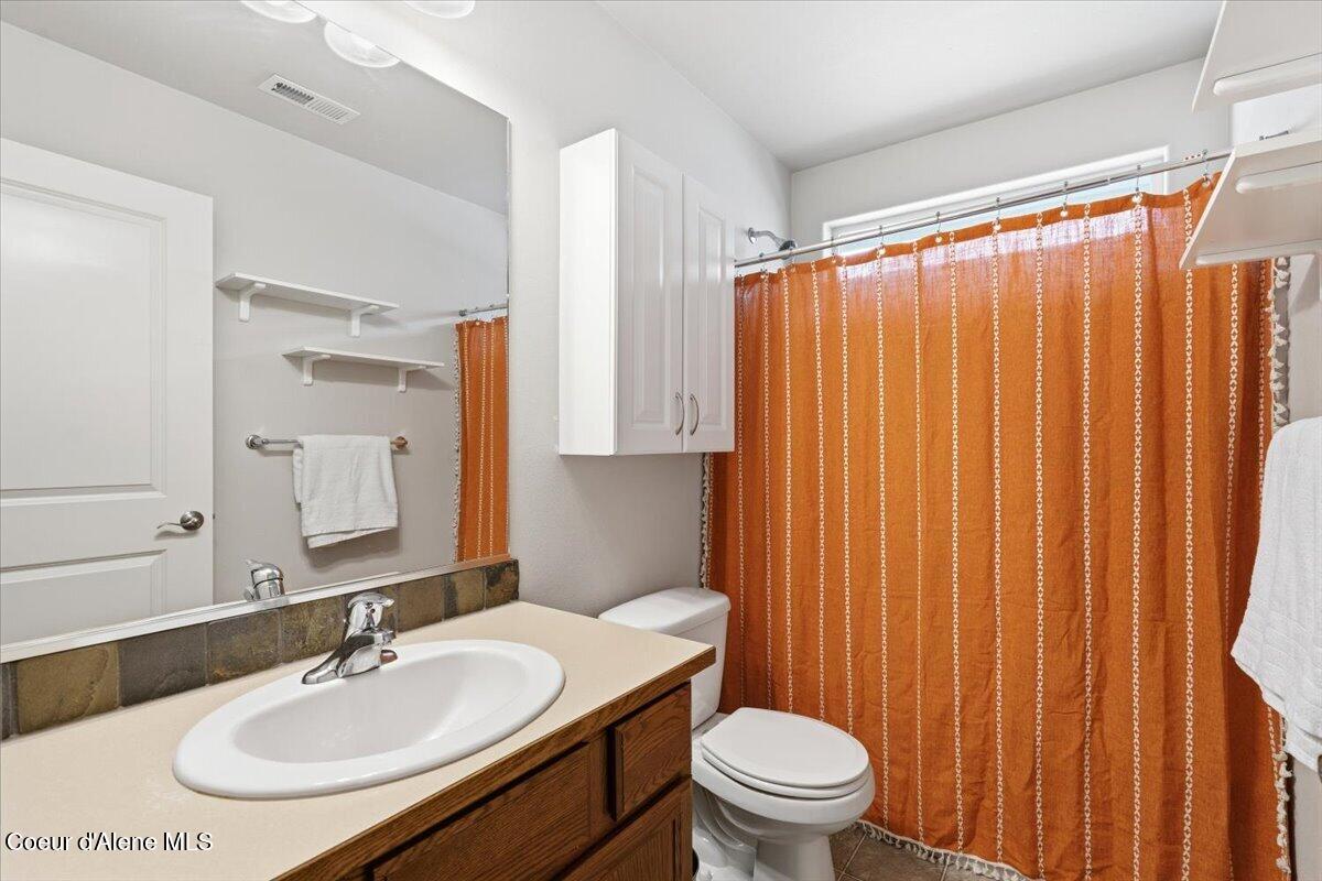 6208 Cornwall Street Coeur D'Alene, ID 83815 - Photo 25 of 33 25-Full Bathroom