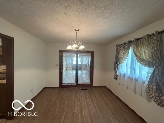 $354,900 | 7624 Quail Ridge Drive North, Plainfield, IN 46168