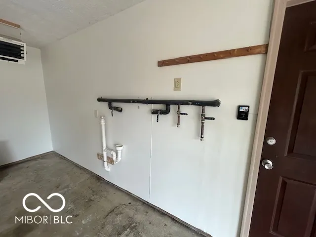 $354,900 | 7624 Quail Ridge Drive North, Plainfield, IN 46168