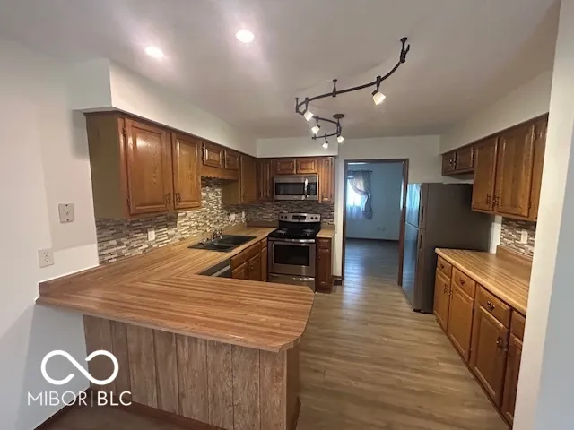 $354,900 | 7624 Quail Ridge Drive North, Plainfield, IN 46168