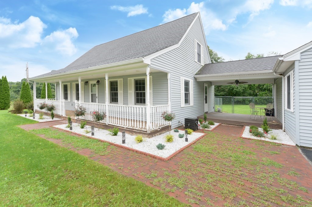 65 Washington Road Brimfield, MA 01010 - Photo 4 of 30