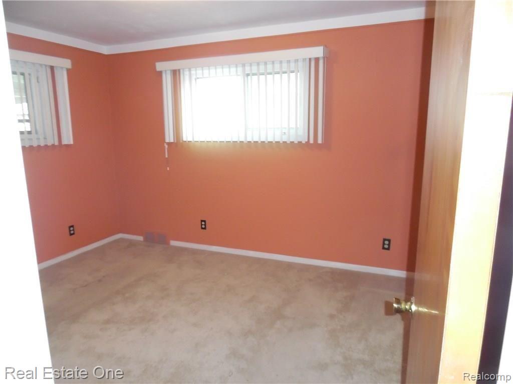 17515 Quarry Road Riverview, MI 48193 - Photo 9 of 15 Gallery Image 9
