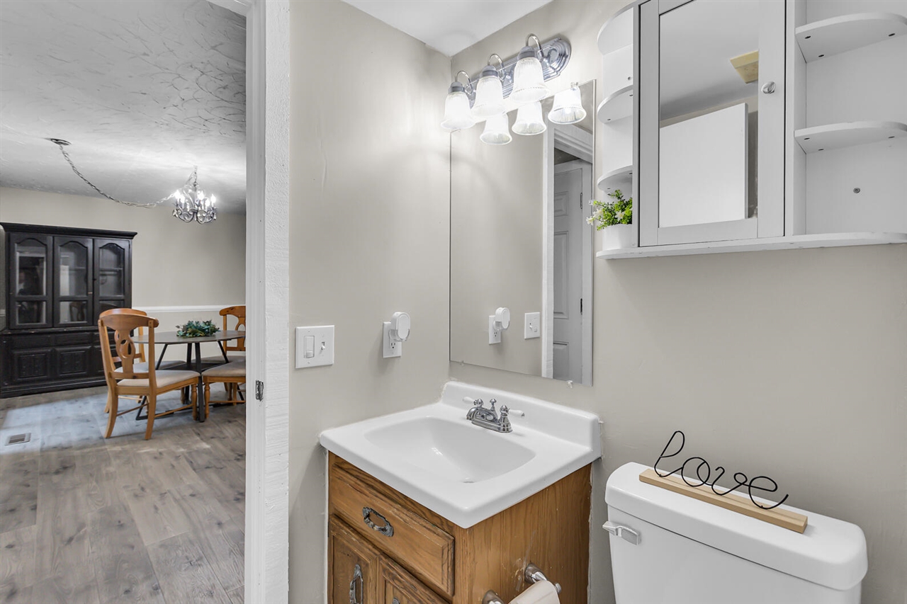 4042 Burns Road Howell, MI 48855 - Photo 16 of 26