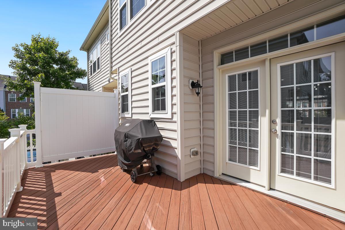 9836 Solar Course Laurel, MD 20723 - Photo 15 of 43