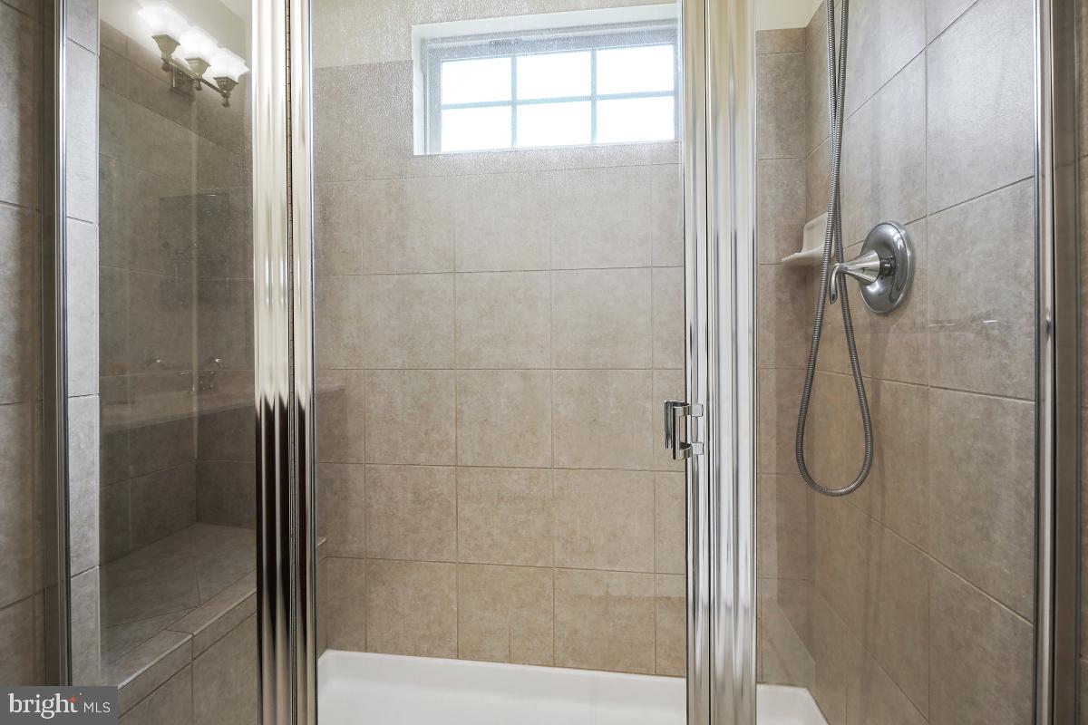 9836 Solar Course Laurel, MD 20723 - Photo 20 of 43