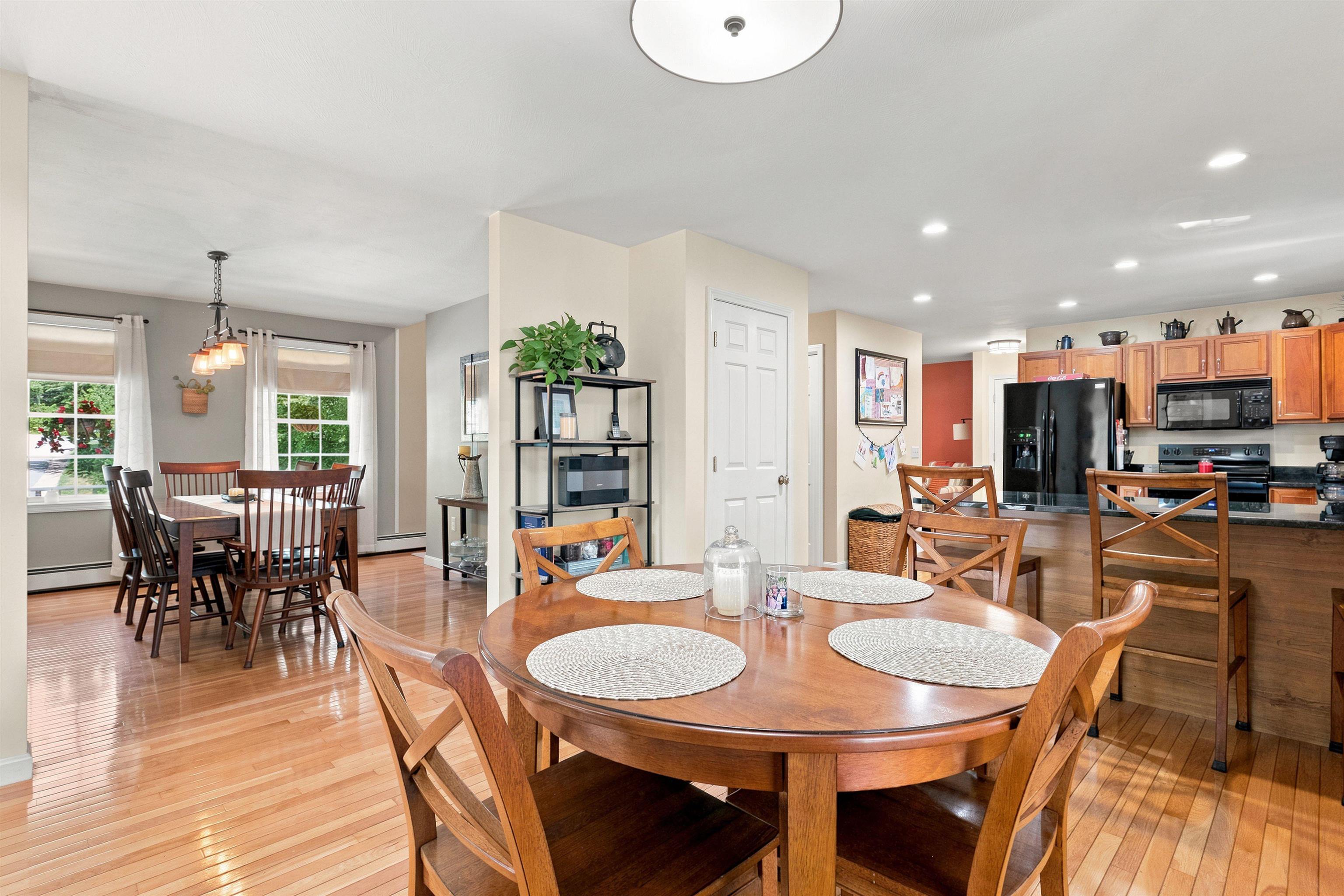 125 Walnut Hill Road Derry, NH 03038 - Photo 26 of 60