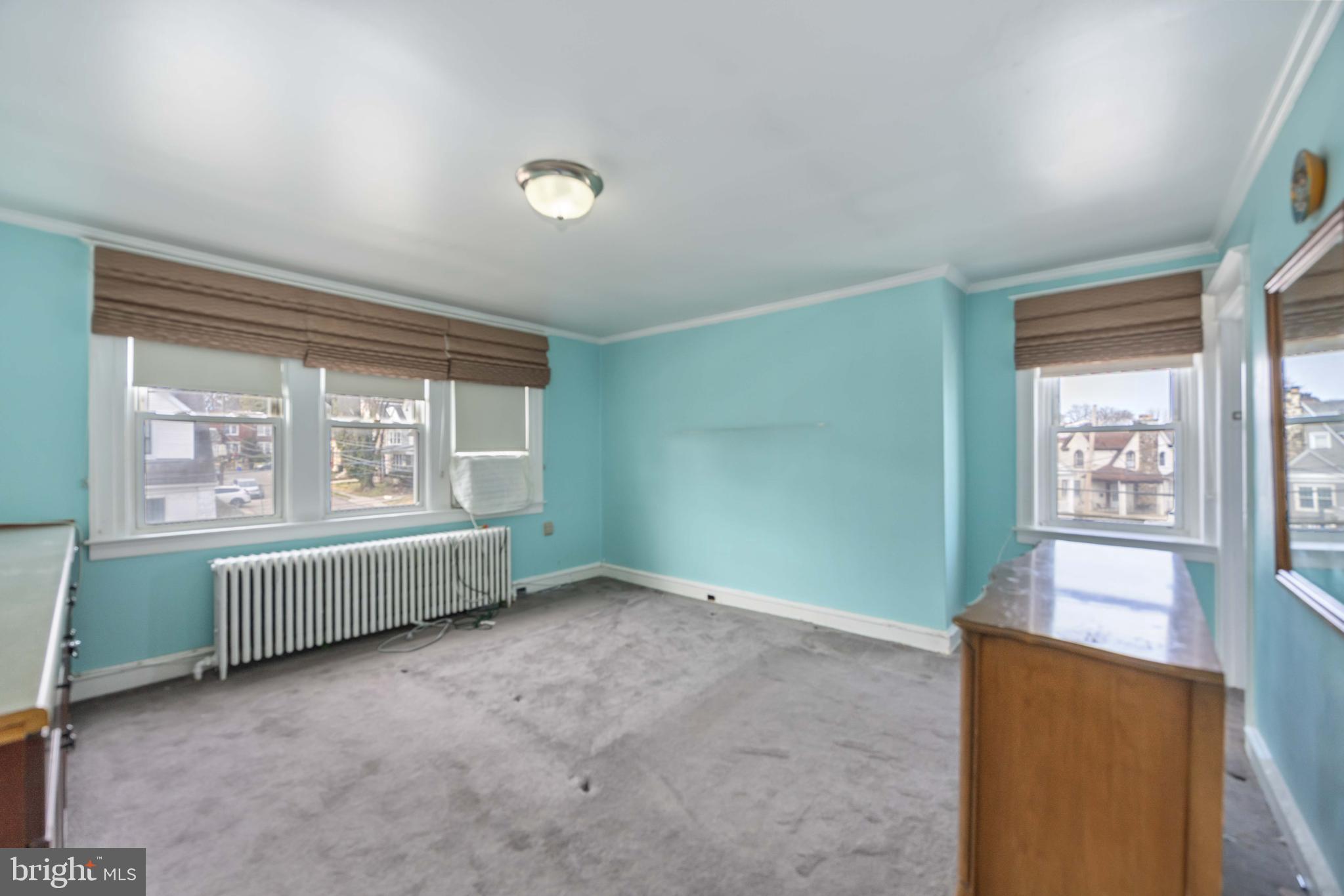 537 Elm Avenue Upper Darby, PA 19082 - Photo 23 of 30 an empty room with windows