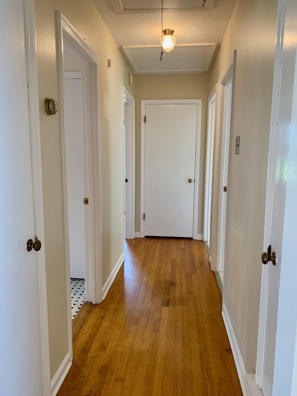 1229 Wilmore Road Memphis, TN 38117 - Photo 10 of 20 a view of a bathroom with wooden floor
