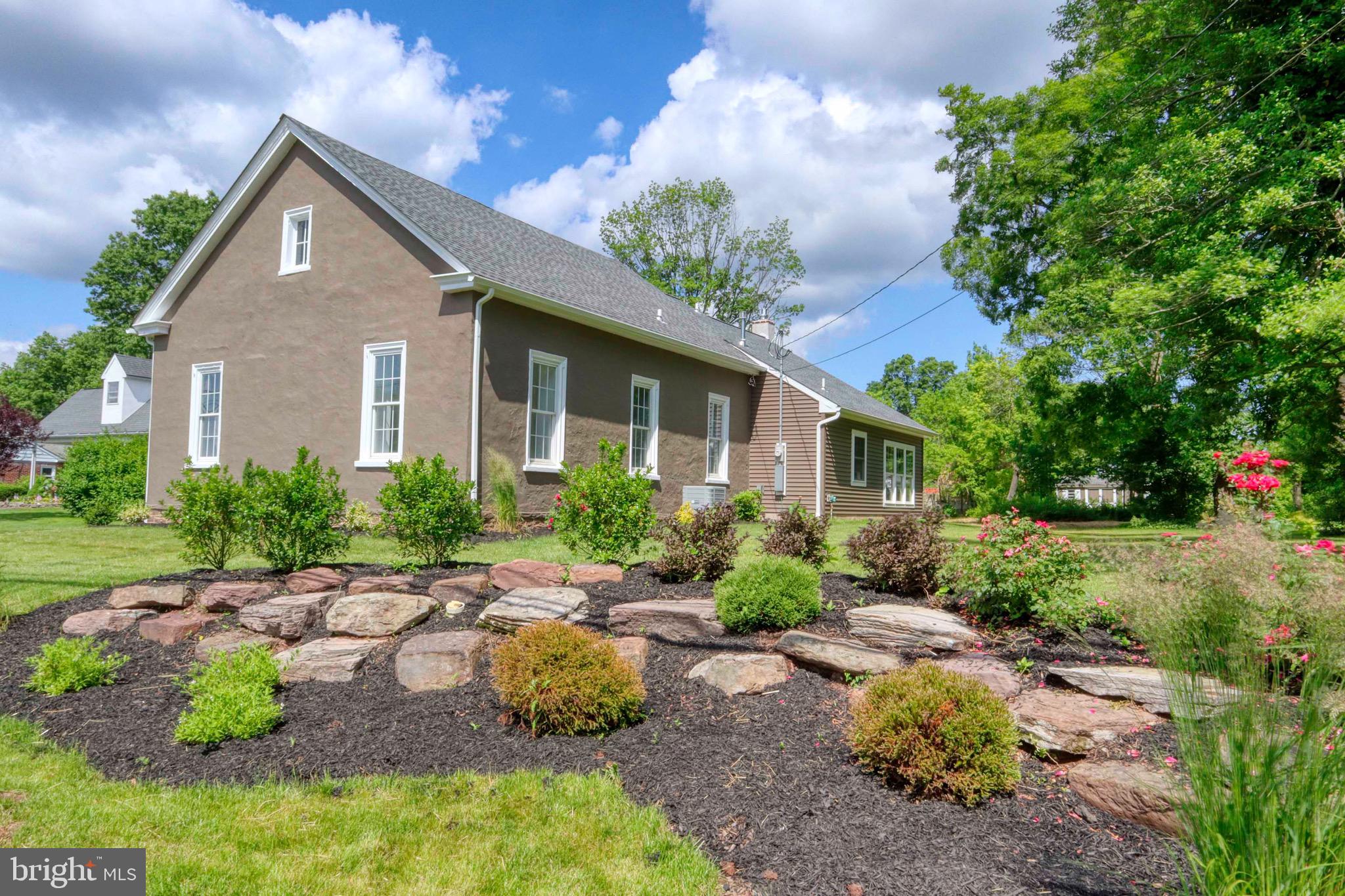 381 Morwood Road Telford, PA 18969 - Photo 3 of 38 Gallery Image 3