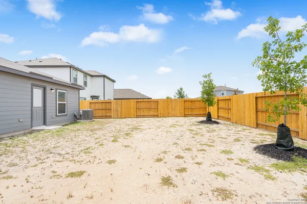 $1,975 | 11836 Luckey Villa, San Antonio, TX 78252