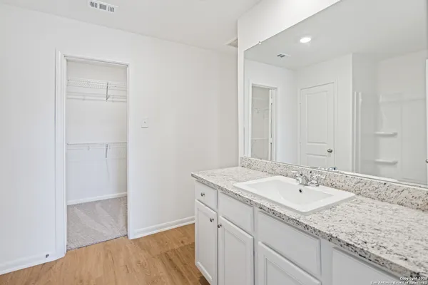 $1,975 | 11836 Luckey Villa, San Antonio, TX 78252